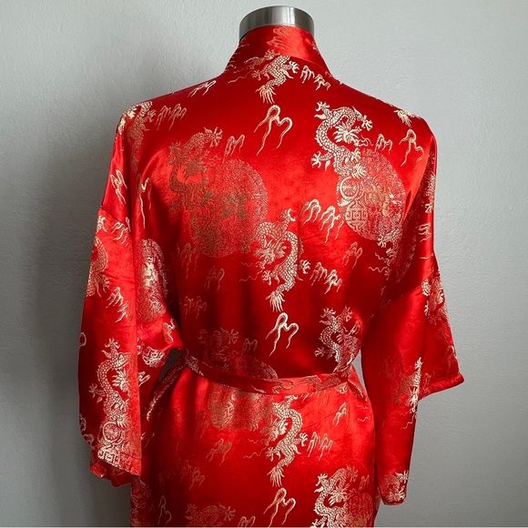 Size: M Red Dragon Robe Size MTraditional Chinese StyleIn excellent Pre-own